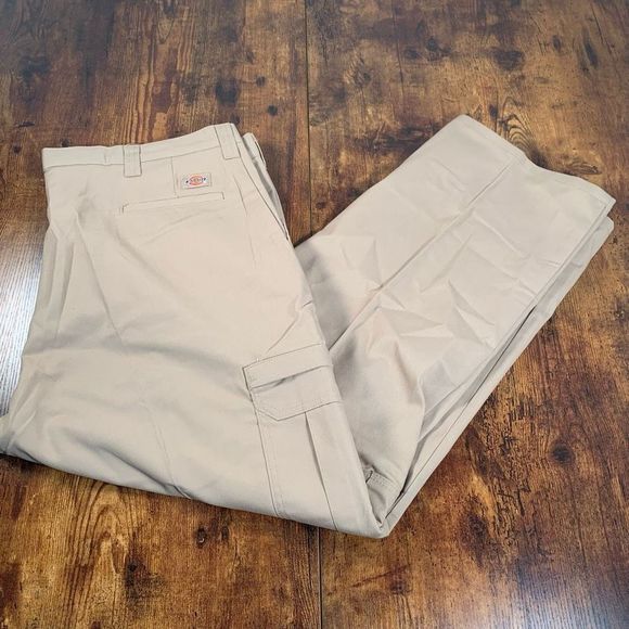 DICKIES OCCUPATIONAL WEAR CARGO PANTS KHAKI BEIGE 44x30 New With‎ Tags - Picture 1 of 5